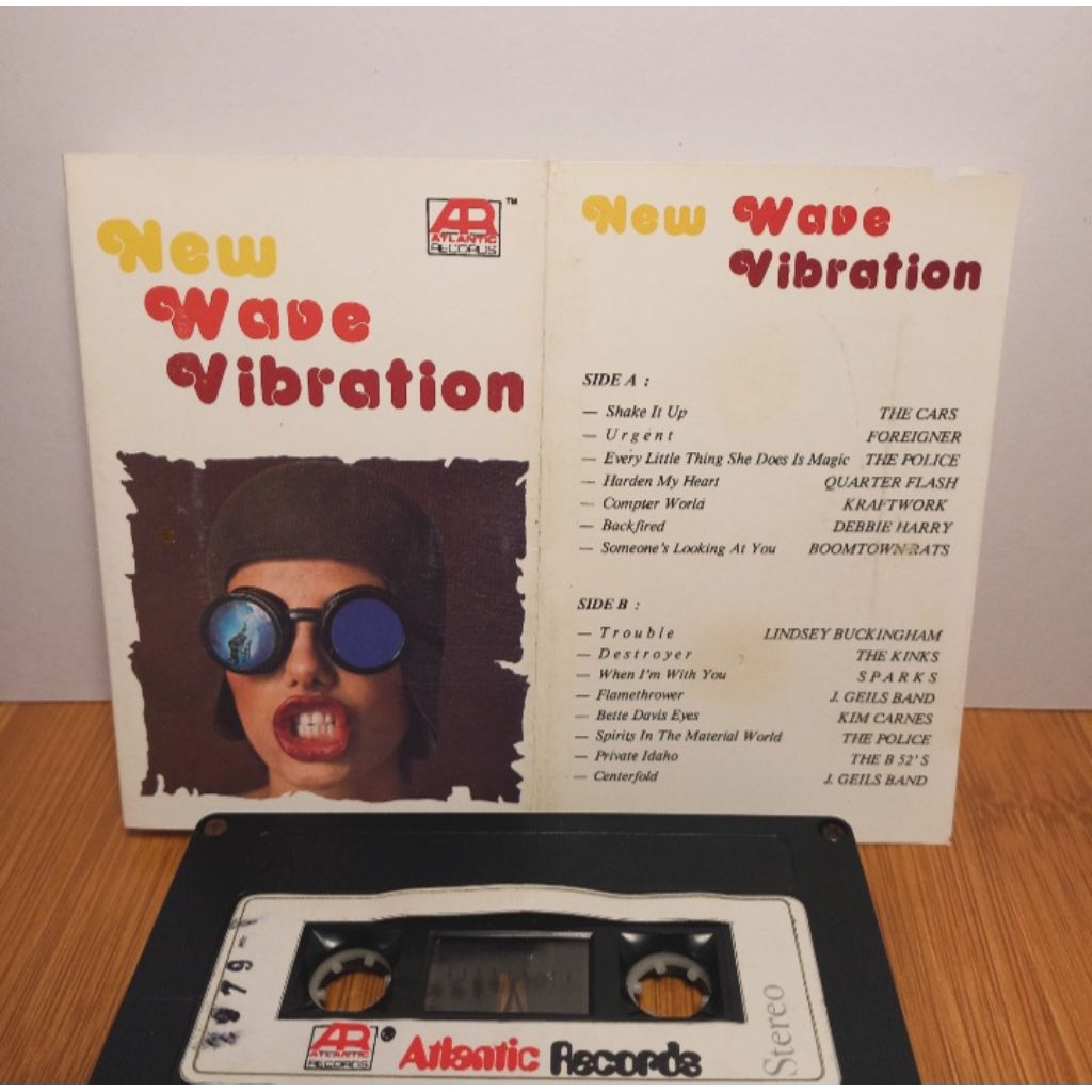 Kaset Kompilasi New Wave Vibration