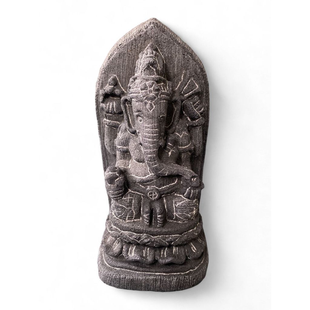 Patung Ganesha Tameng Bahan Batu