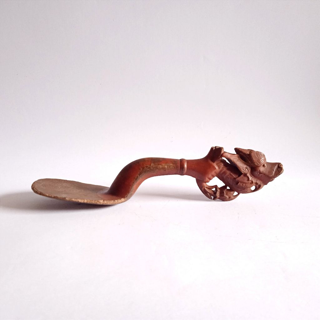 Antik Vintage Centong Nasi Peranakan Motif Naga Bahan Kayu Jati Ukir Warna Asli Lama Tua Kuno Layak 