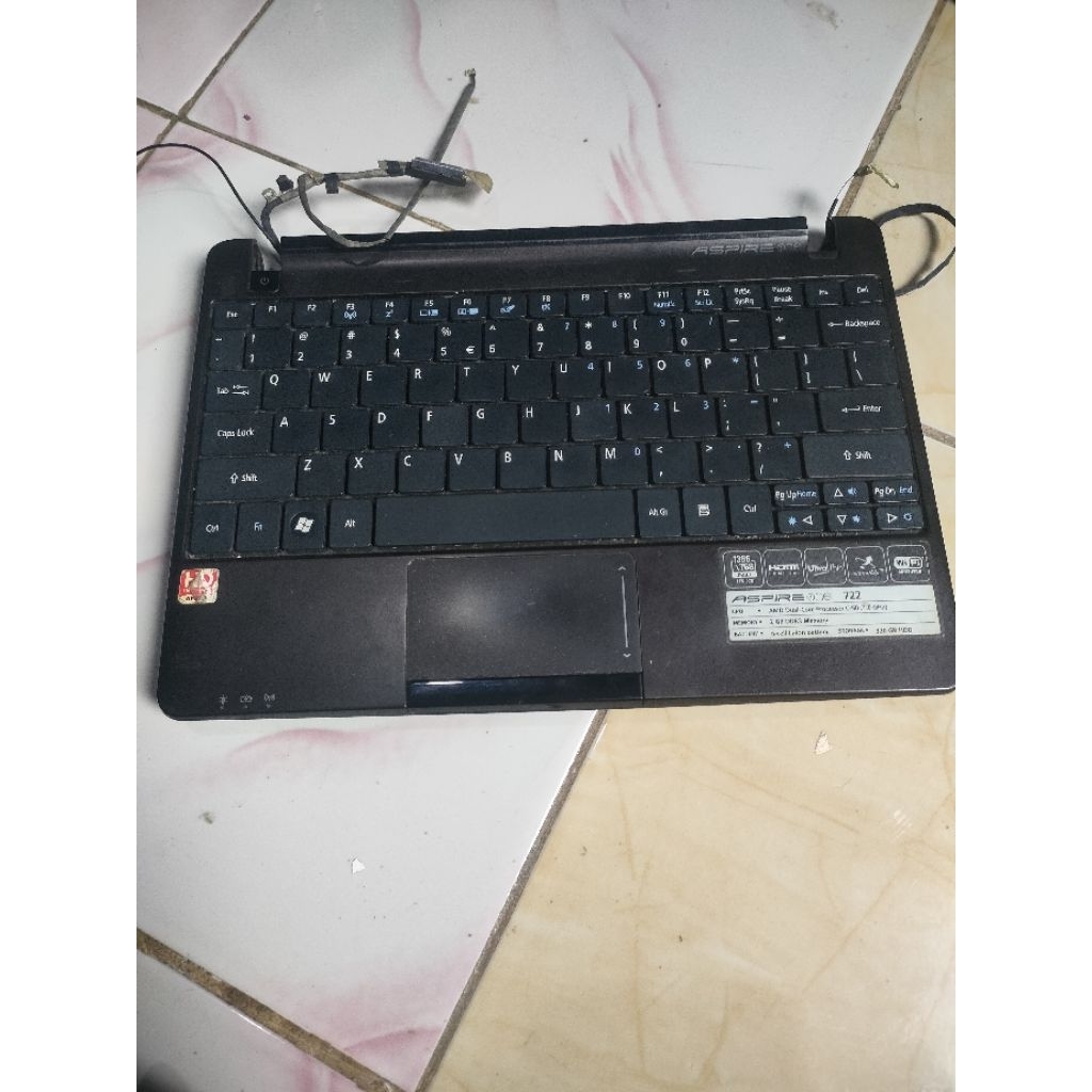 mesin laptop Acer aspire 772 nyala / bahan laptop / laptop rusak