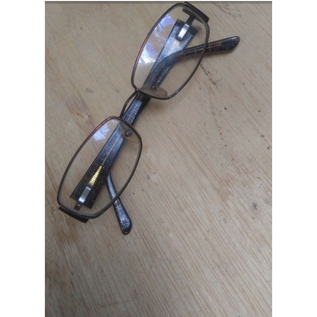 kacamata Fendi original bekas