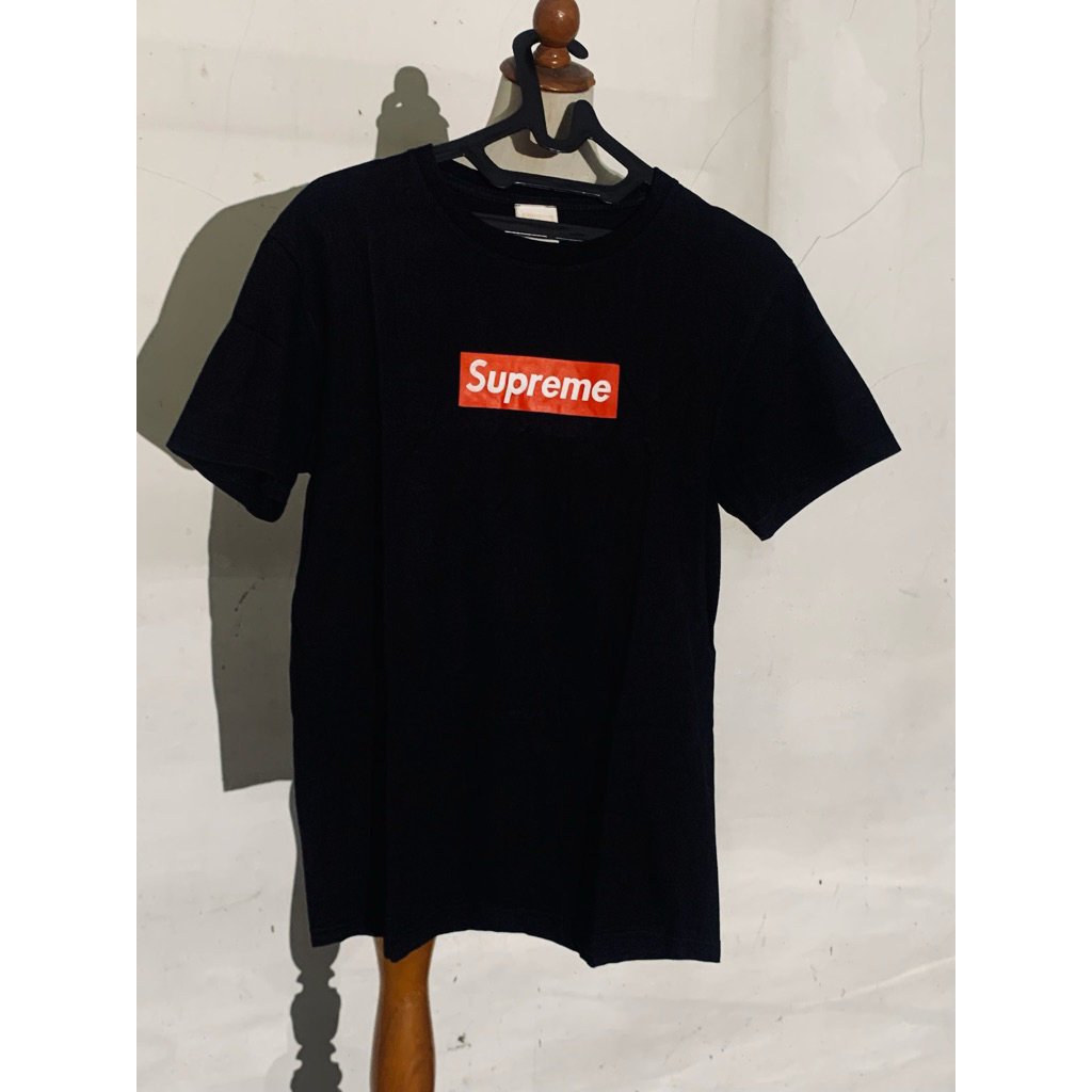 Kaos Pria Supreme Original