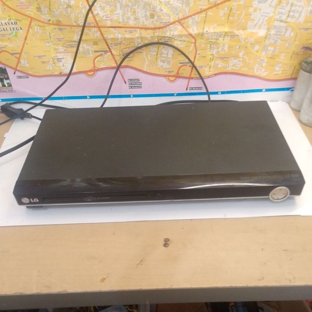 DVD LG DV350 BEKAS RUSAK MATI BUAT BAHAN ATAU SERVISAN AJA