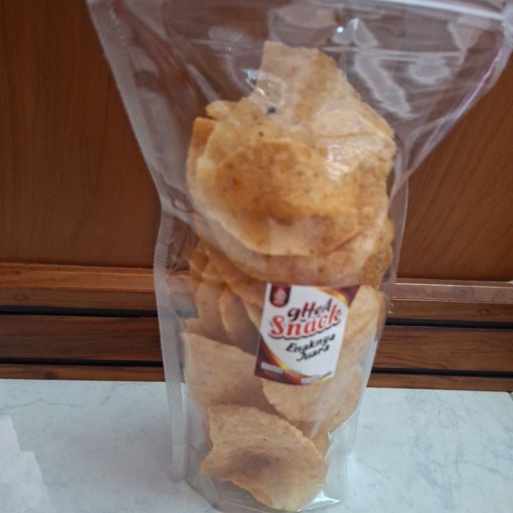 kletek singkong pedas 200g, gurih pedas dan uenak.