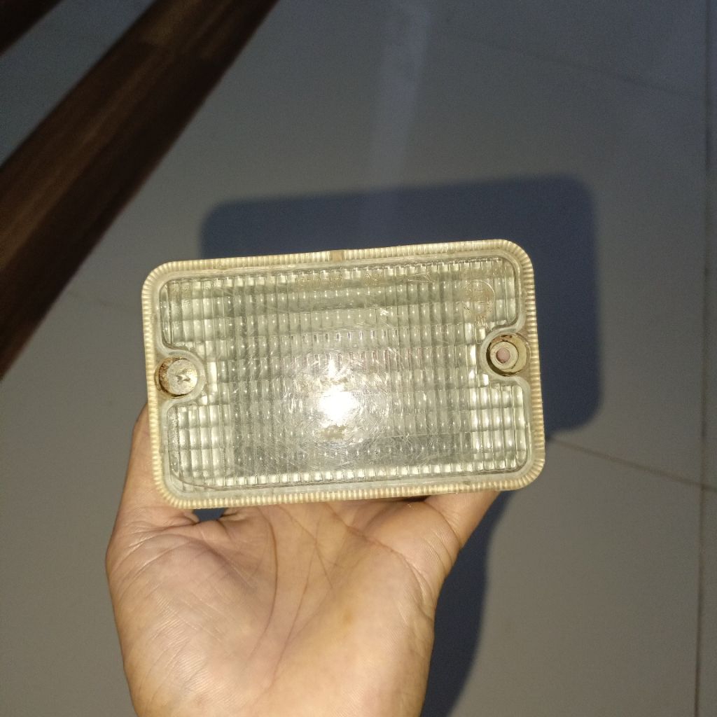 LAMPU MUNDUR GRAN MAX PICK UP ORIGINAL