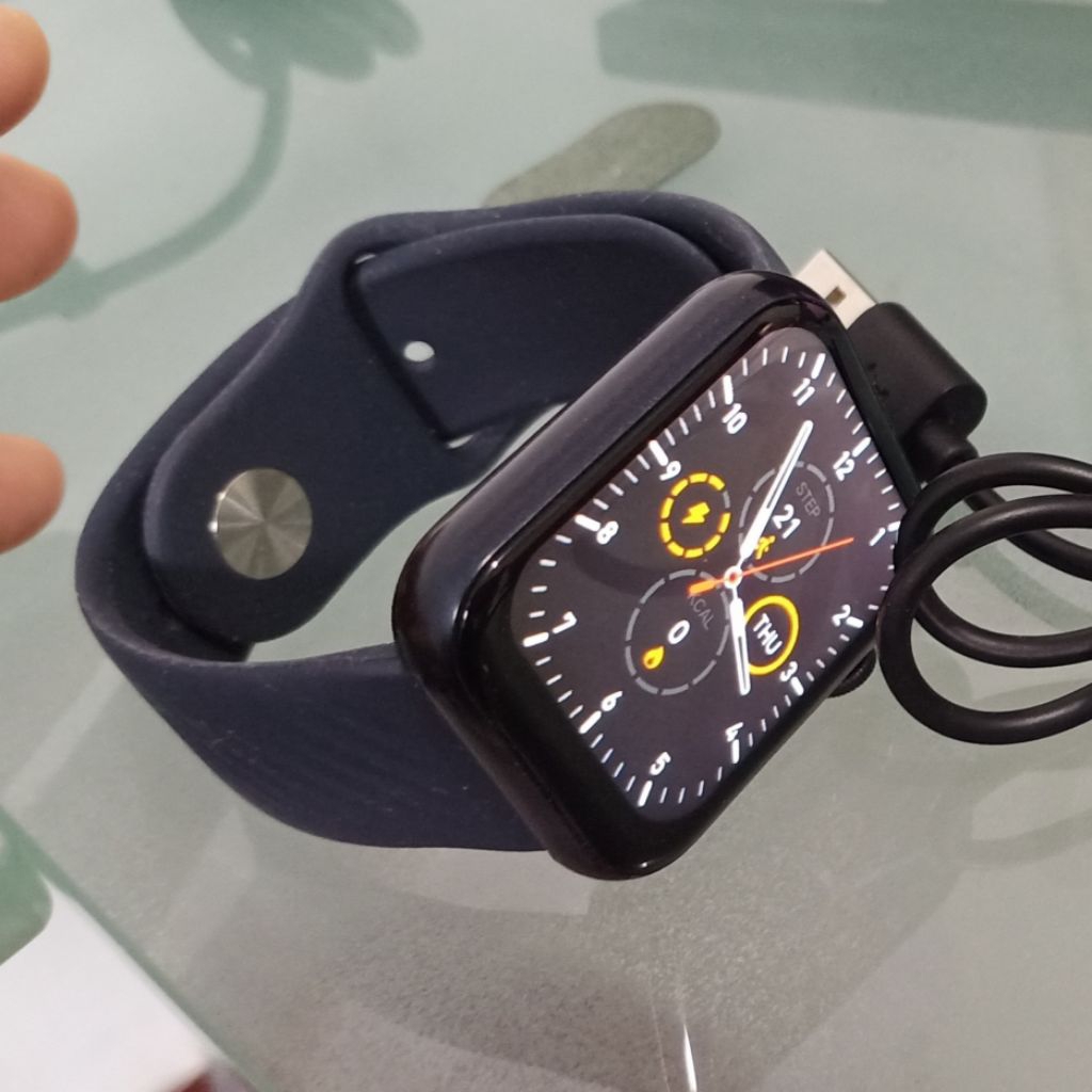 itel ISW-O11 Smartwatch Layar IPS LCD 1.83 Inci IP68 - Hitam/Biru