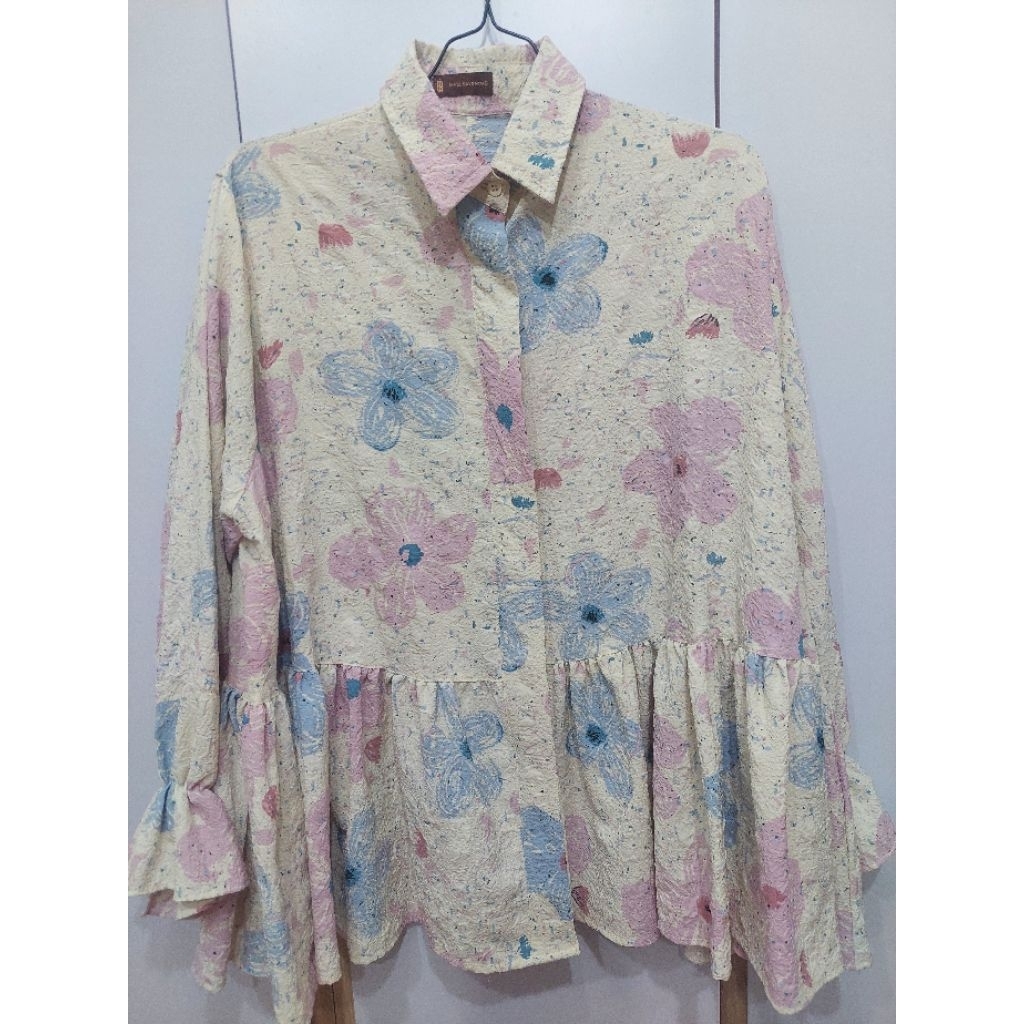 Preloved IYMEL SAYS HIJAB babydoll blouse