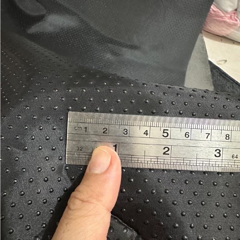 Kain Bintik Anti Slip(Alas Bawah Karpet/Alas Sajadah)