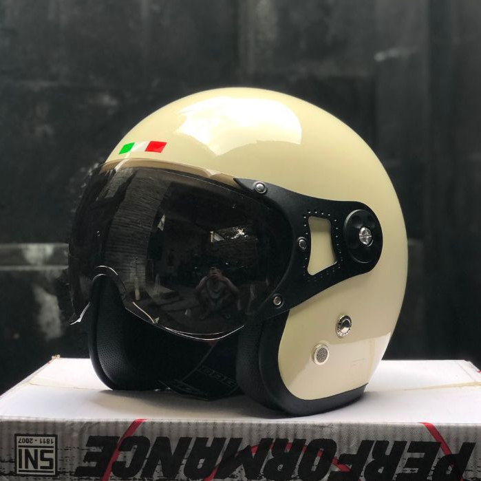 Helm Vespa Italy Cream Retro Visor