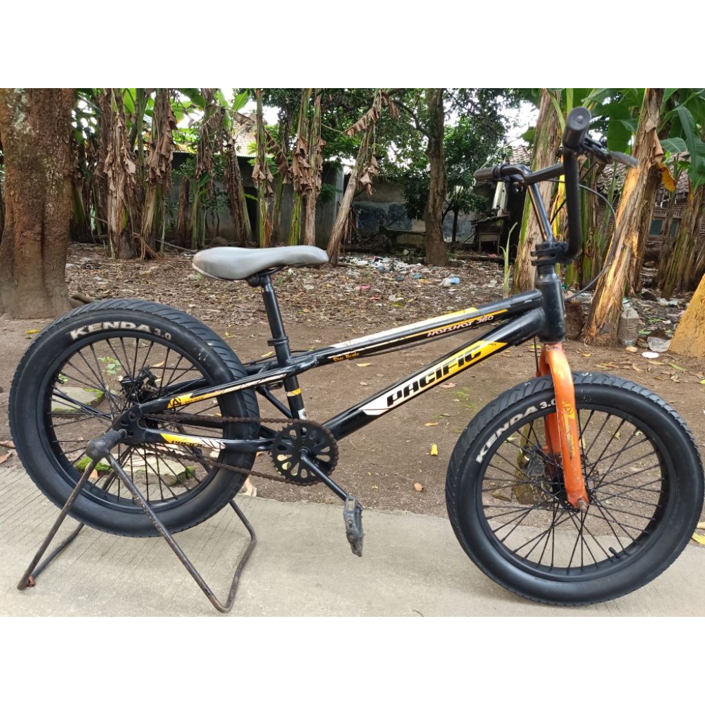 SEPEDA BMX UKURAN 20 SEKEN