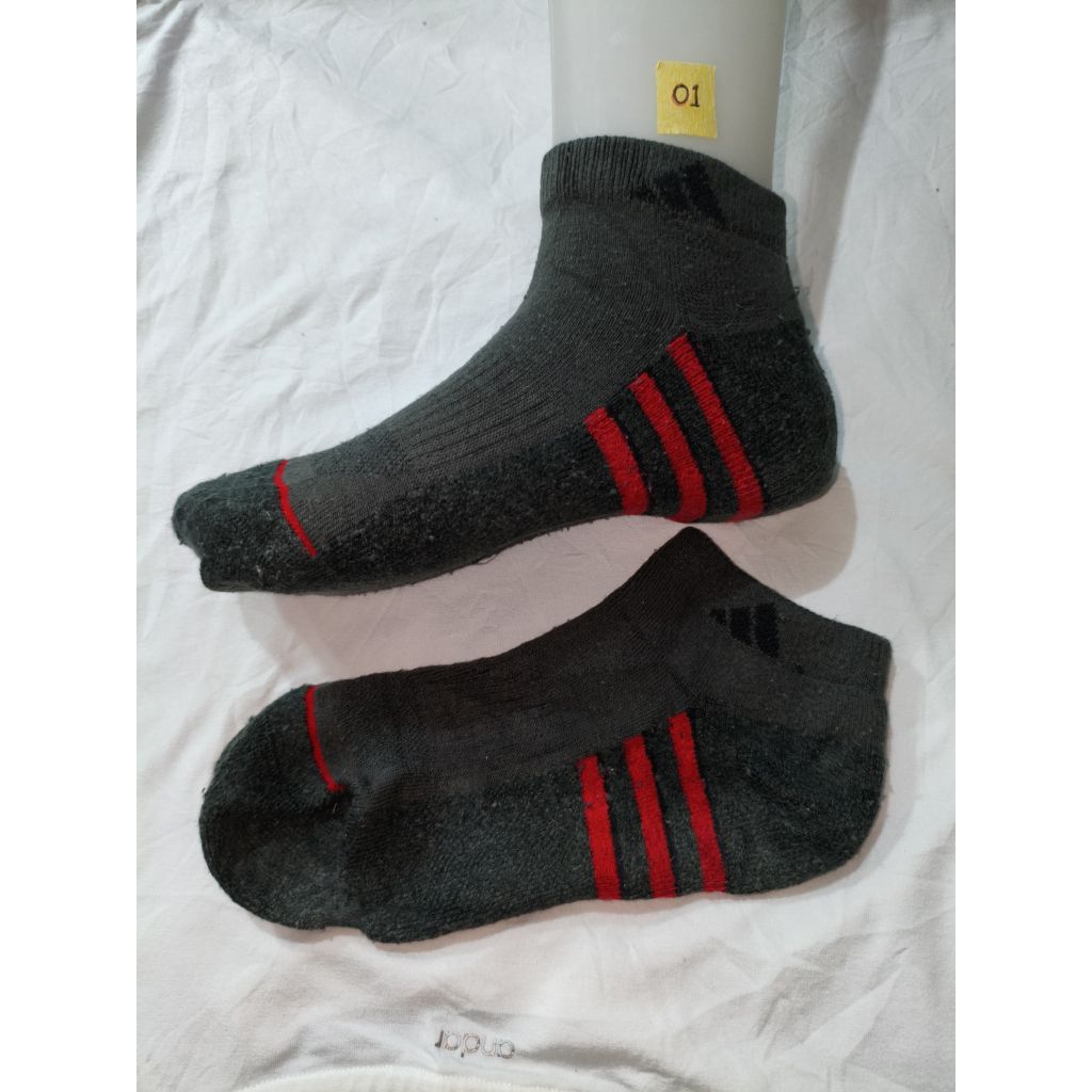 Silakan diborong Kaos kaki import dengan berbagai macam model, warna dan ukuran serta kebutuhan, ter