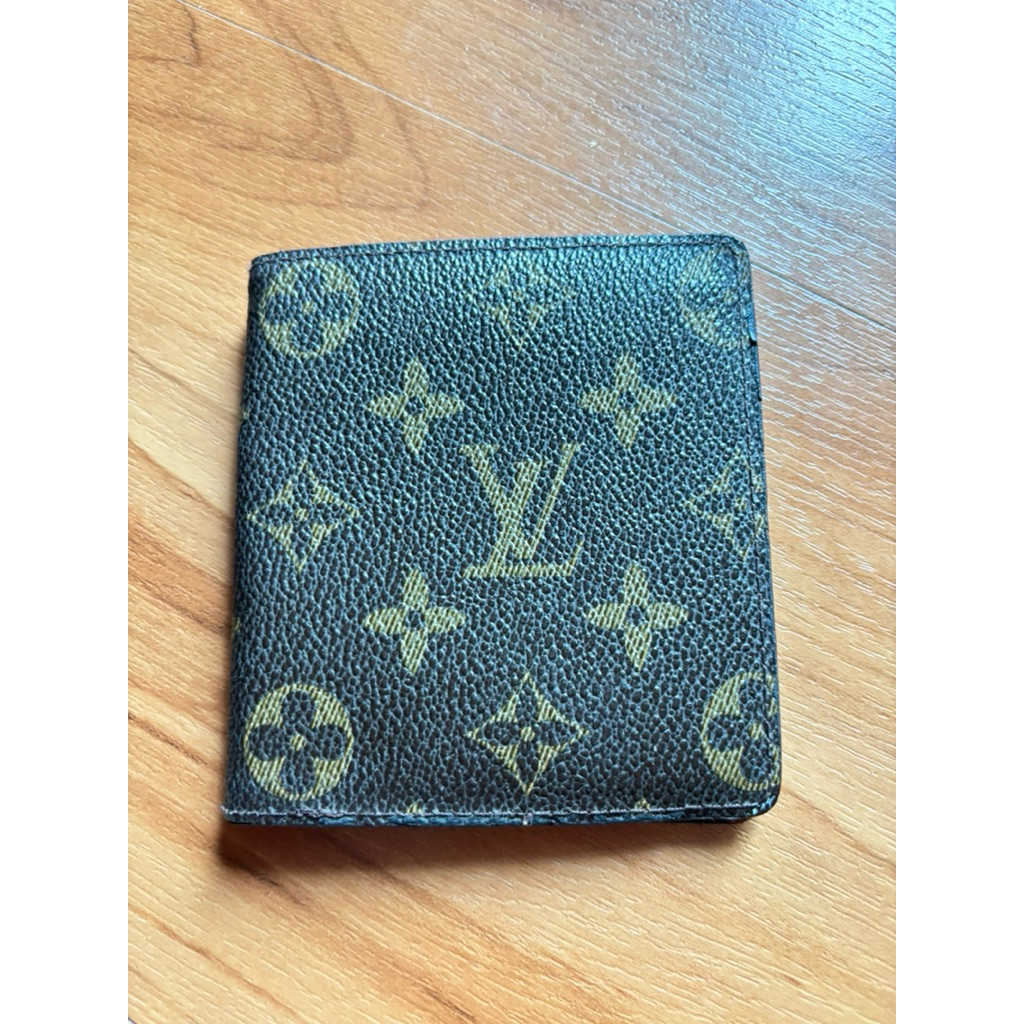 LV Wallet Preloved
