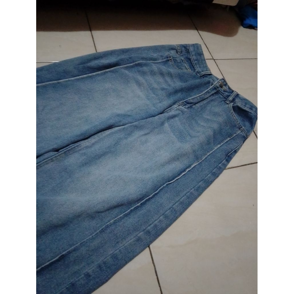 Lulu jeans  kulot highwaist  ,ukuran s