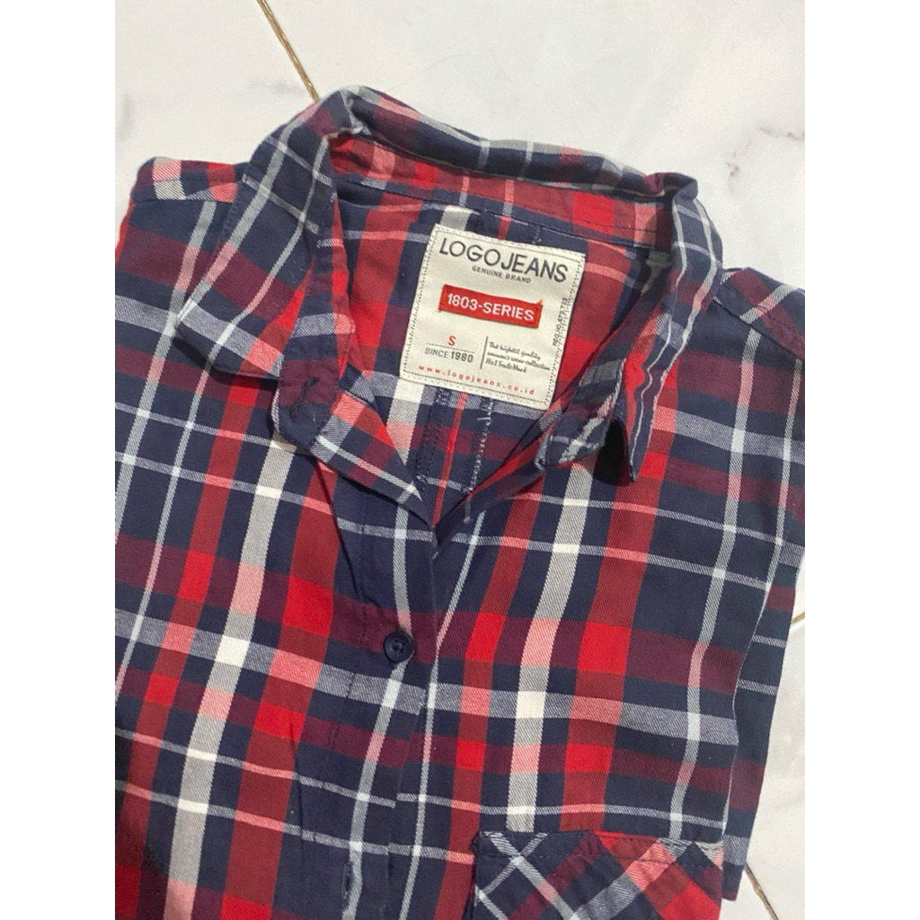 Kemeja LOGO JEANS preloved