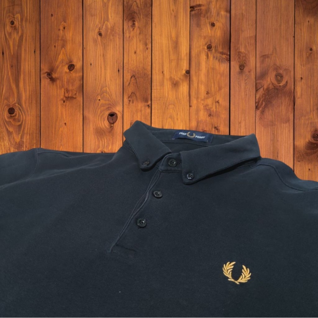 FRED PERRY BLACK GOLD POLO SHIRT RARE ITEM