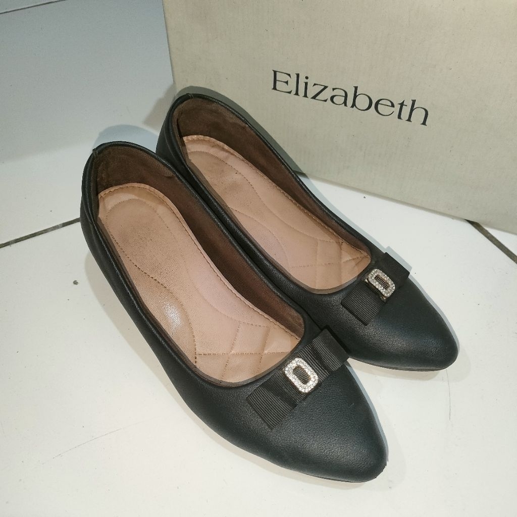 (Preloved) Pantofel Hitam Elizabeth Sepatu Kerja Heels Baca Deskripsi