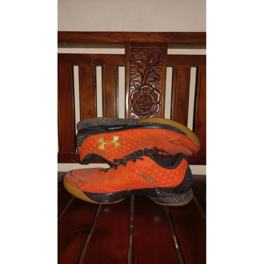 sepatu basket under armour size 47.5 original