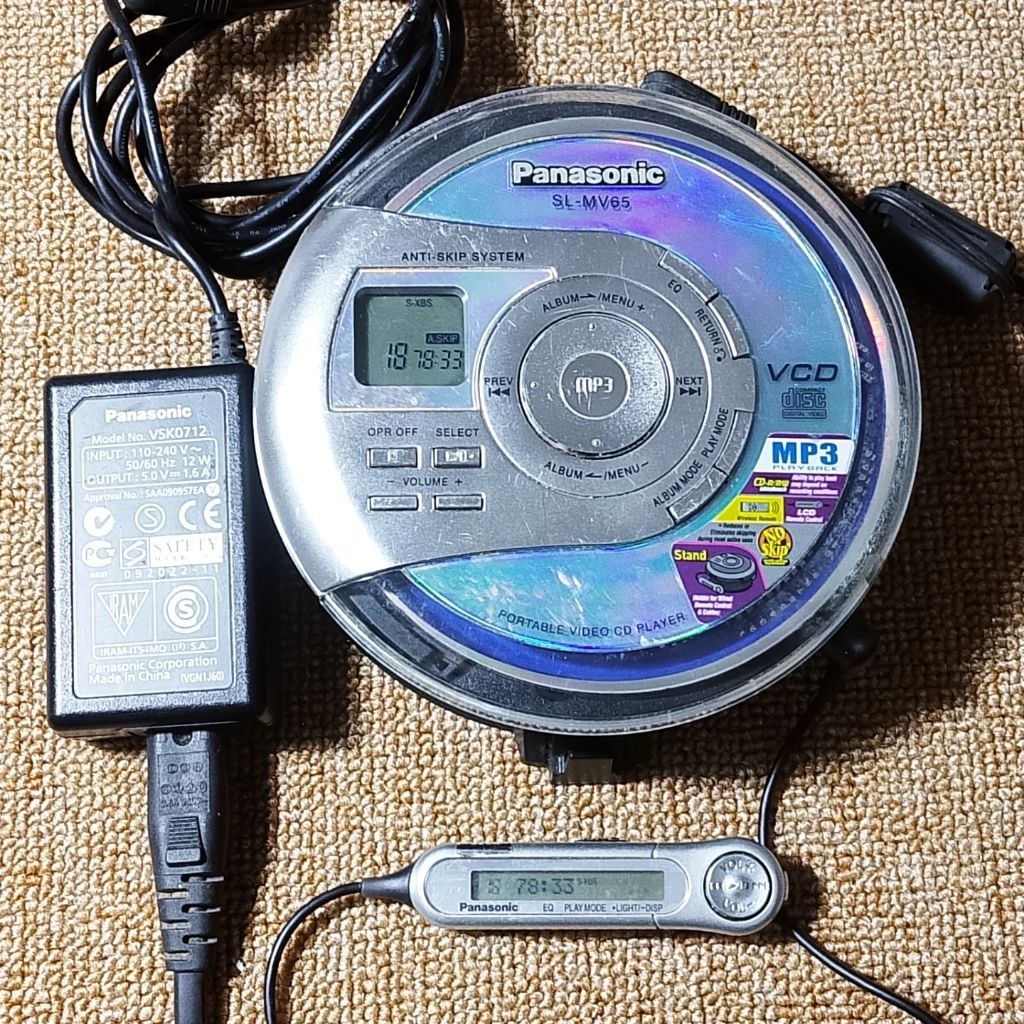 Discman PANASONIC SL-MV65 Portable CD, VCD & MP3 Player