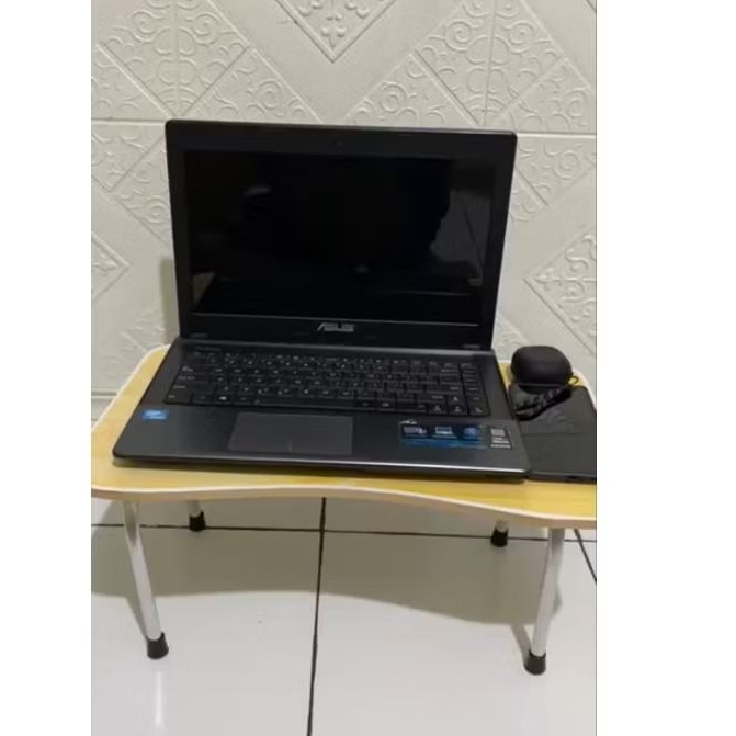 Laptop Asus X45a RAM 2/500 GB Second Murah