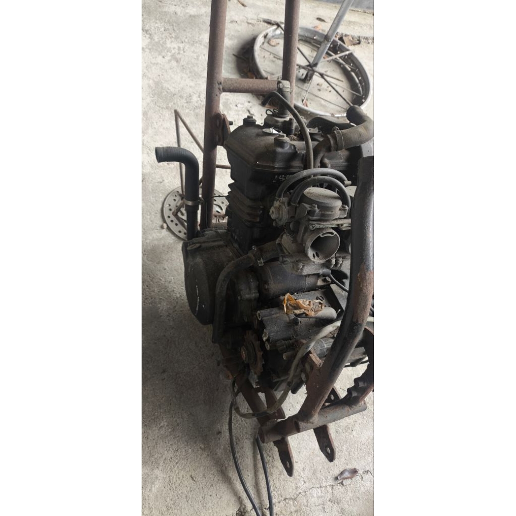 Mesin Ninja 250 karbu