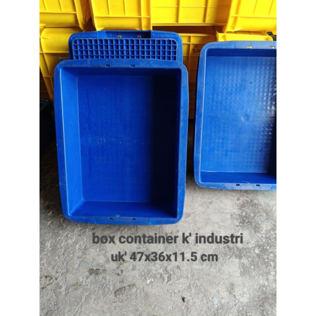 box container rabbit 4067, box plastik industri serbaguna, bekas
