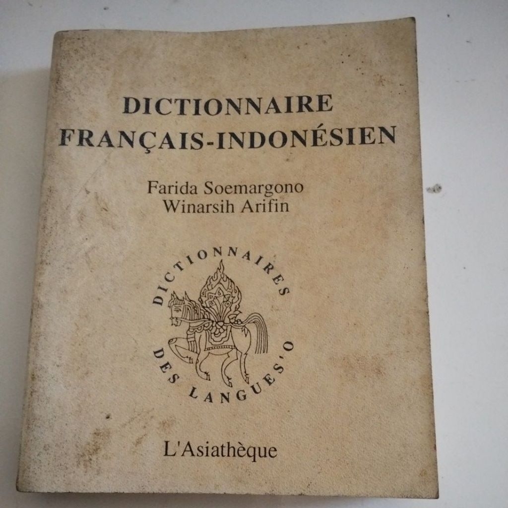 Dictionnaire Francais - Indonesien ( ORI BEKAS ) #Farida Soemargono