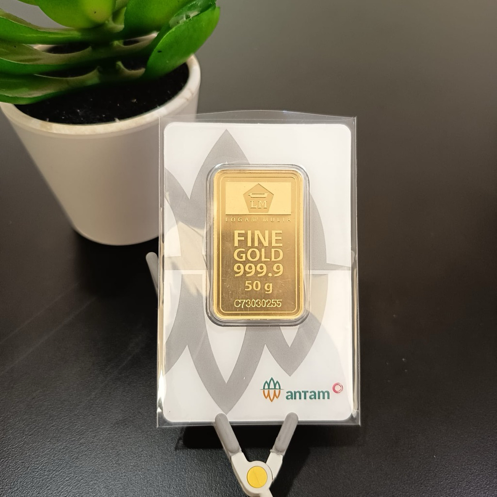 50 Gram Logam Mulia / Emas Antam Certy eye