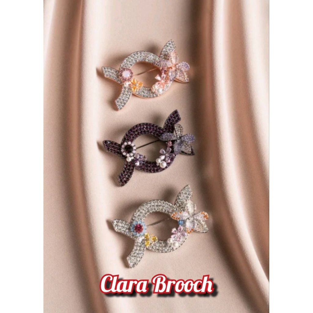 WEARING KLAMBY CLARA BROOCH