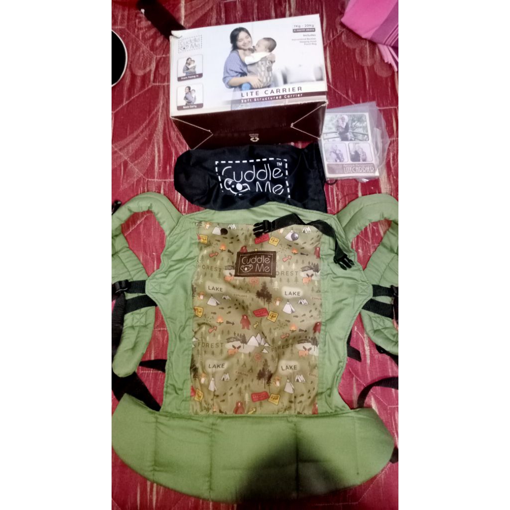 CUDDLE ME LITE CARRIER (PRELOVED)