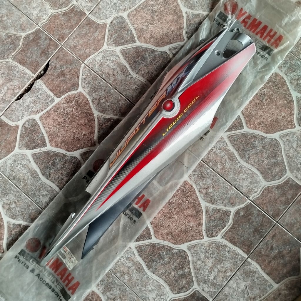 Cover Body Belakang Kanan Yamaha Jupiter Mx Lama Old Silver  Original YGP