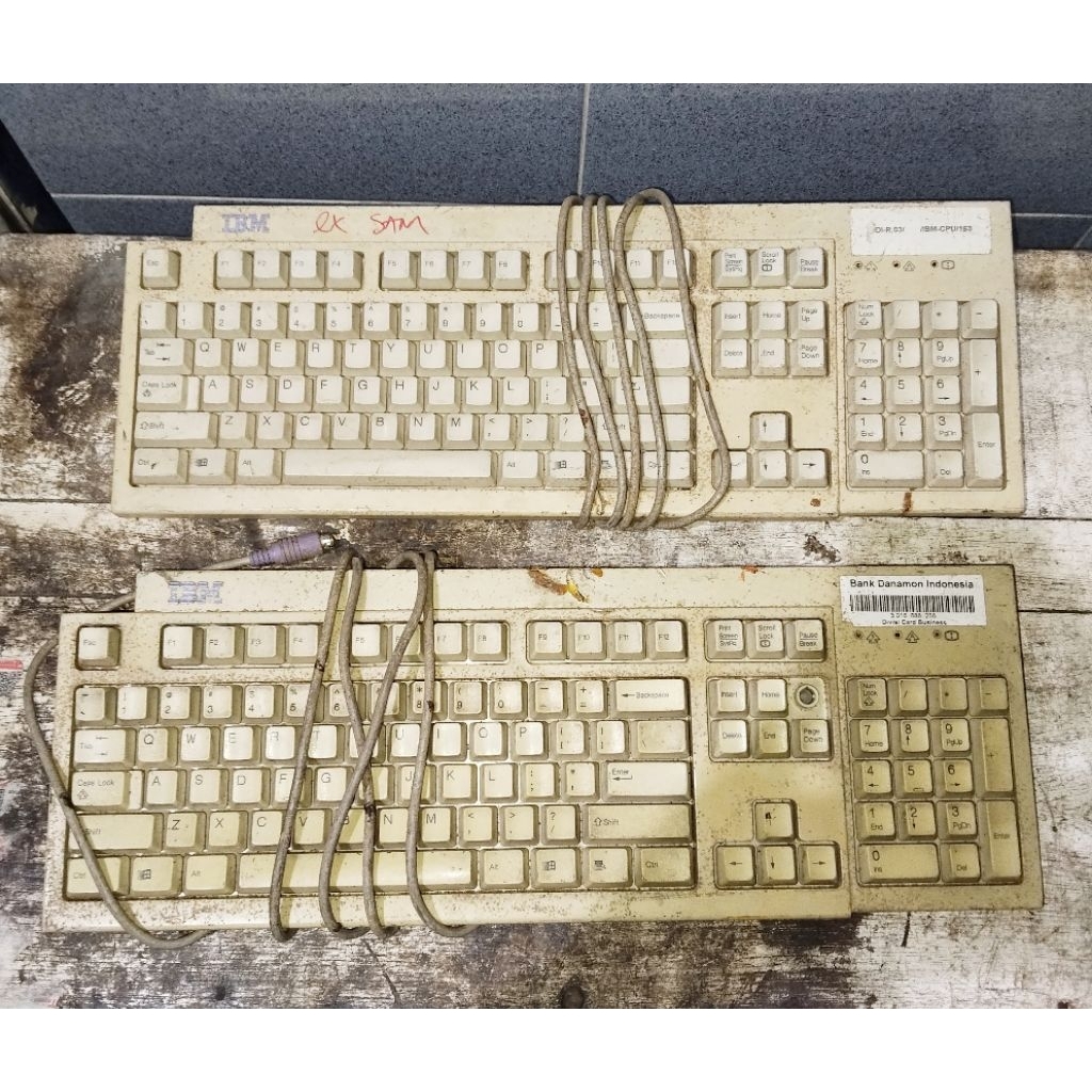 lot 2pcs keyboard jadul komputer hp jual gambling buat koleksi