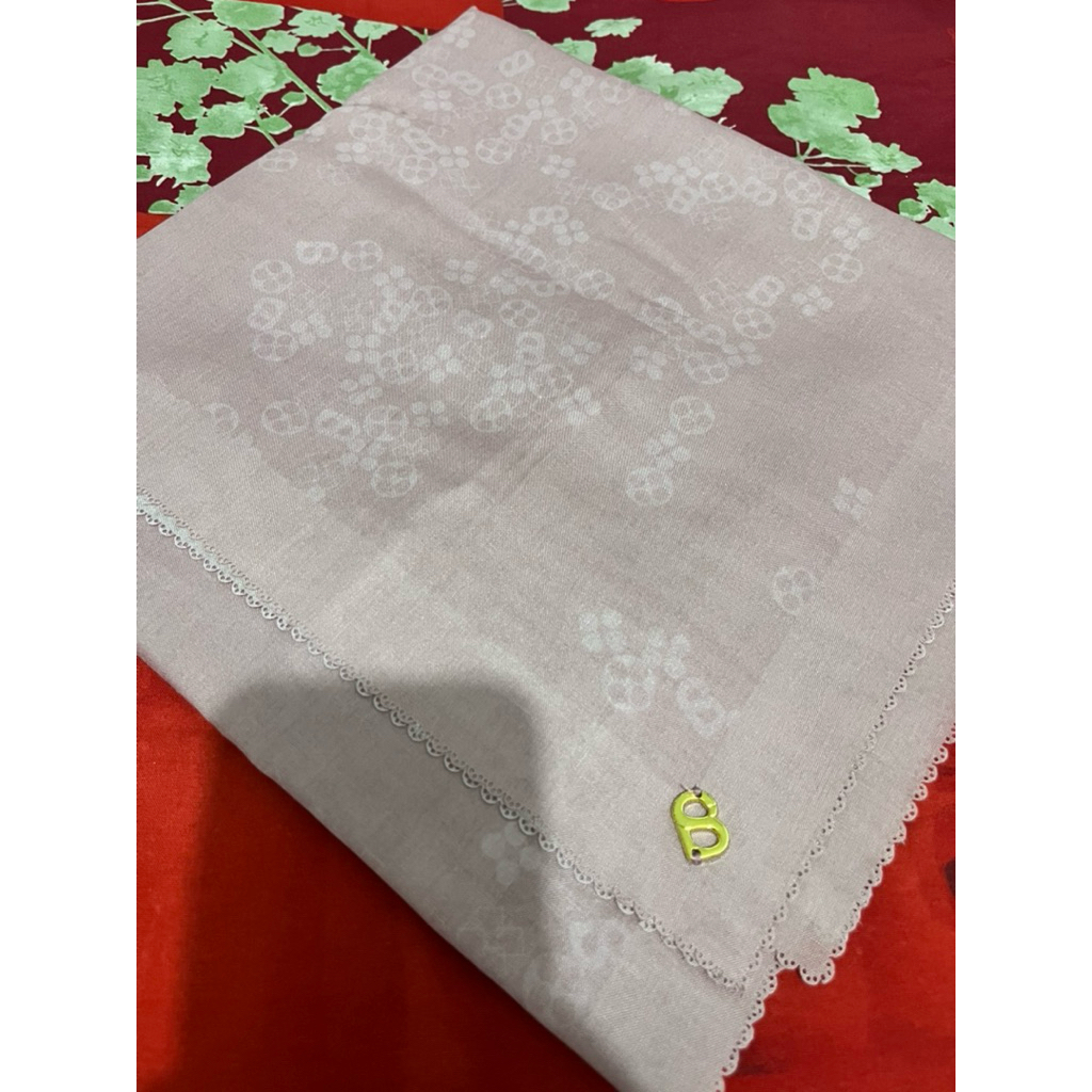 Monogram Buttonscarves preloved