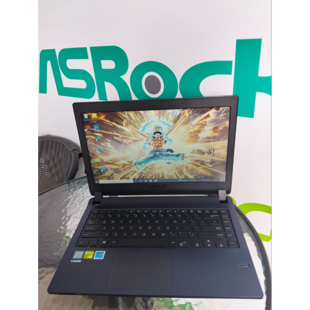 Laptop Asus Pro P1440U