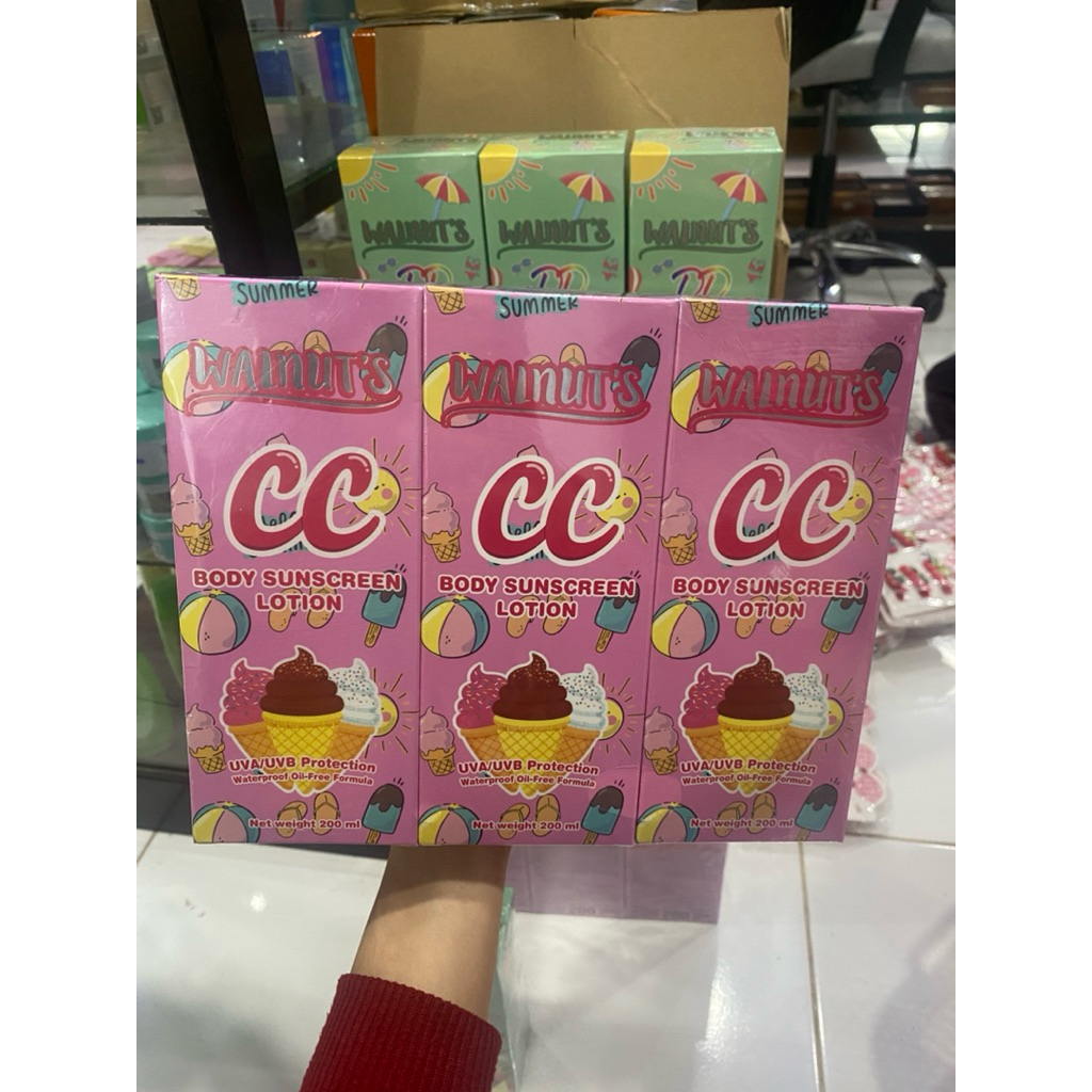 WALNUT CC TONE UP PINK DAN HIJAU 200ml