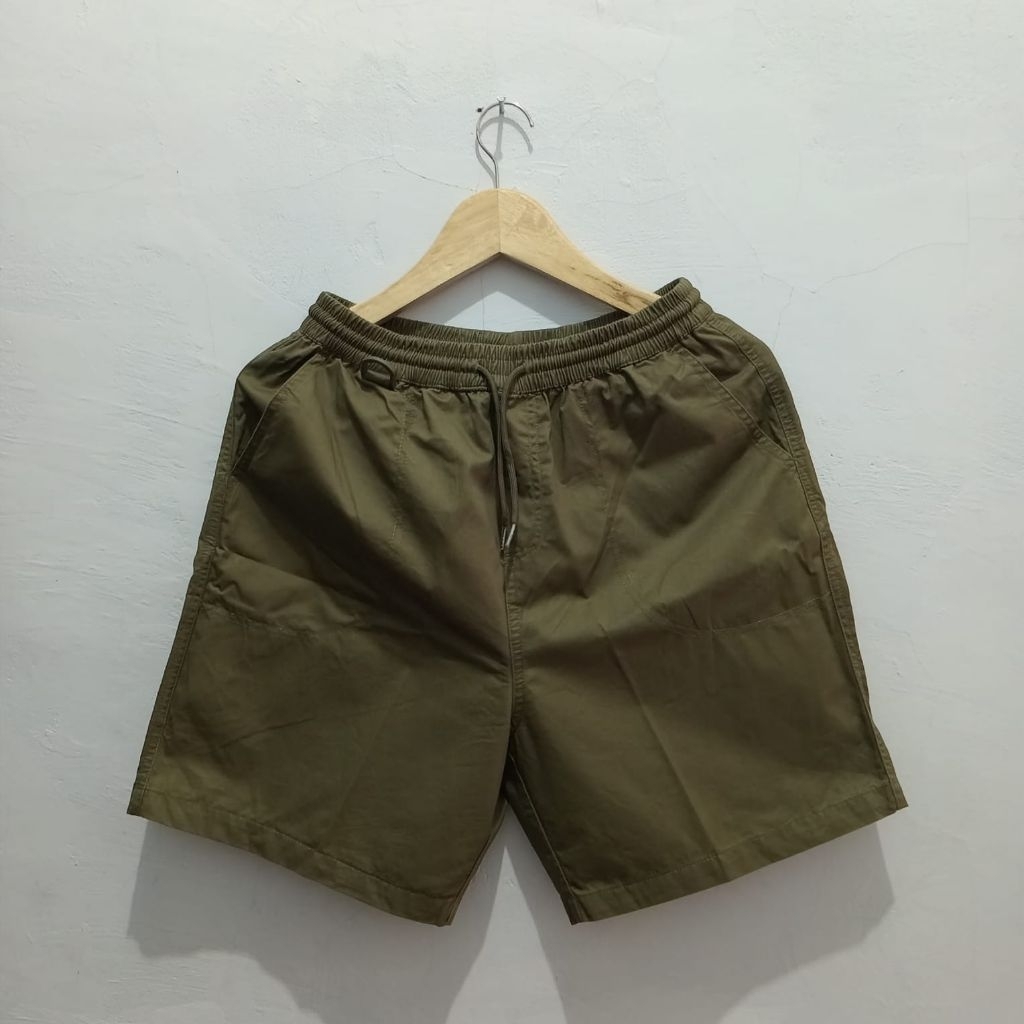 Celana pendek chino code graphy