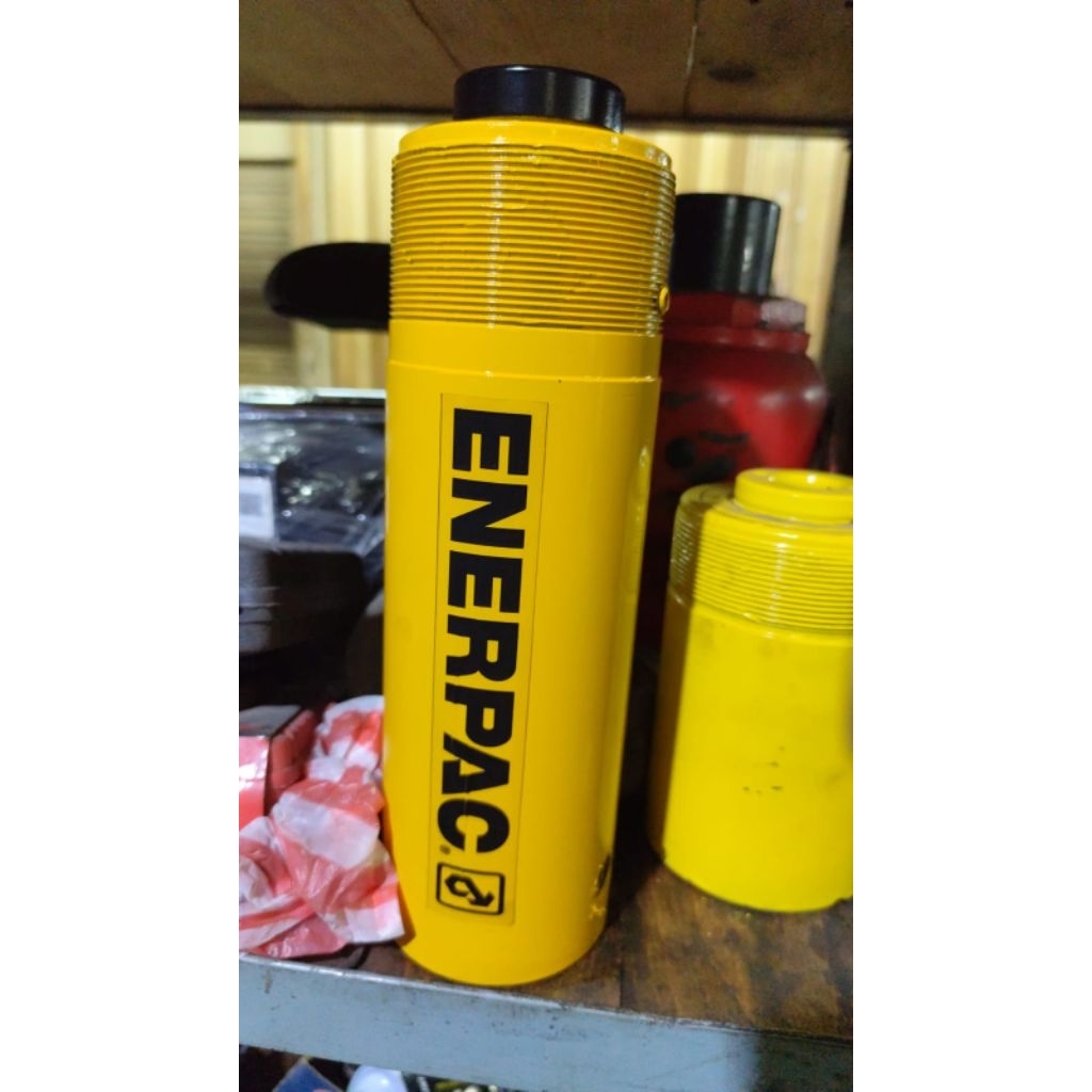 HYDRAULIC CYLINDER JACK ENERPAC RC256 25 TON