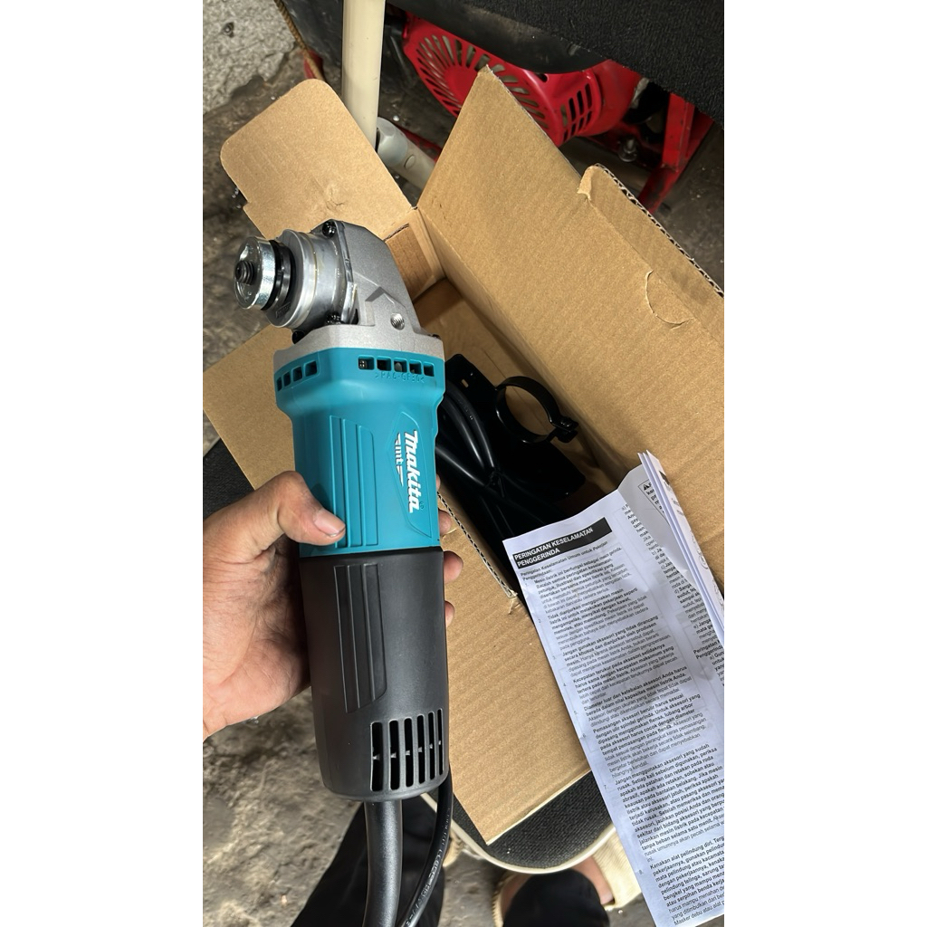 GERINDA MAKITA SAKLAR DEPAN MT90