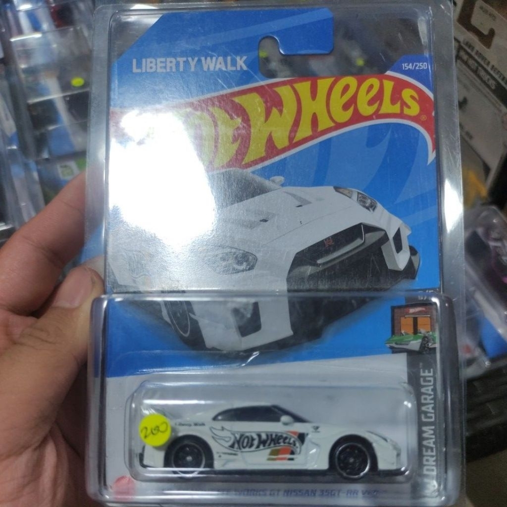 hotwheels lbwk gtr r35 putih