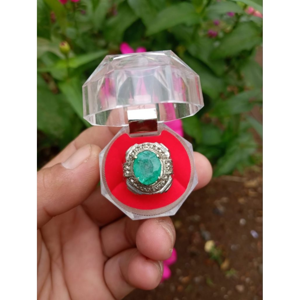 Natural emerald beryl ce moderate zamrud Asli ( Real pict)