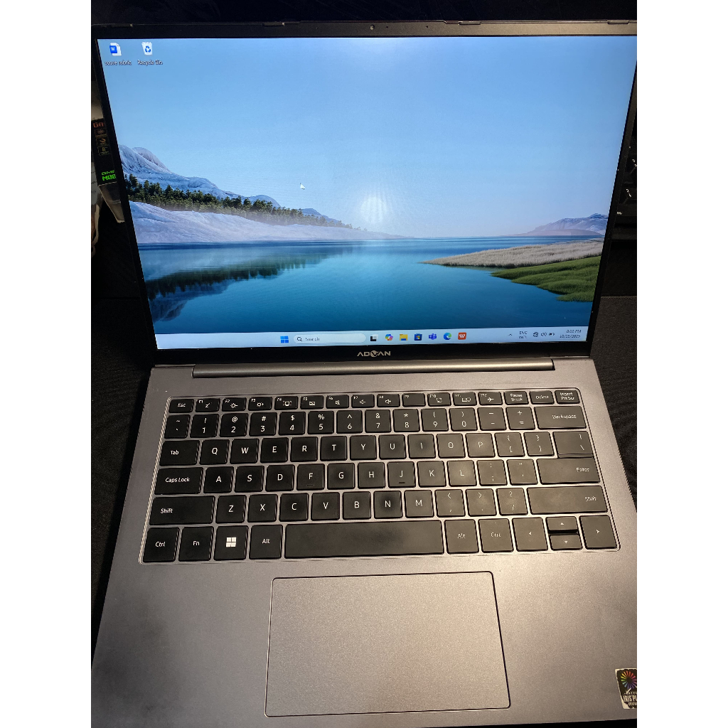 Laptop ADVAN Workpro Lite i5 256GB second bekas – Kondisi Terawat-pemakaian pribadi kerja