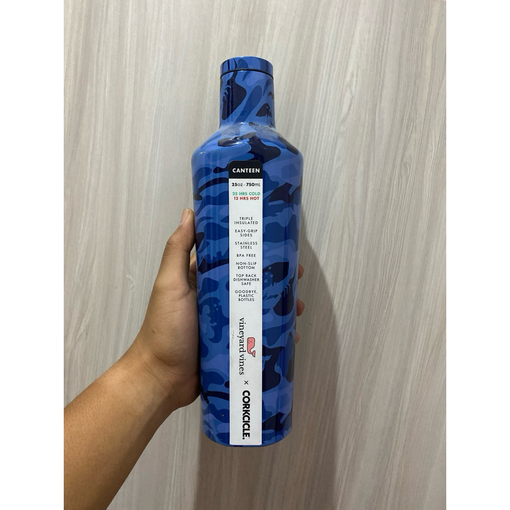 CORKCICLE collaboration Vineyard Vines