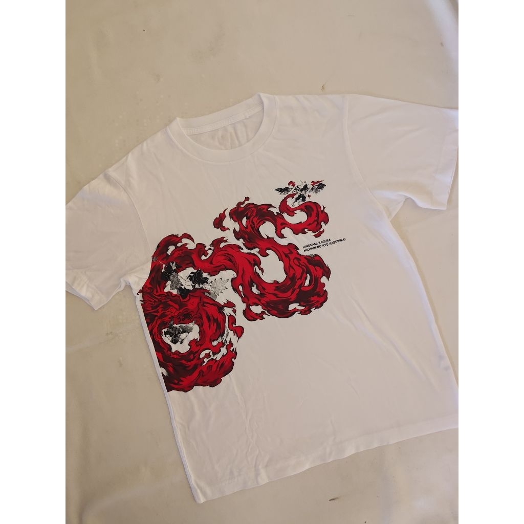 Baju Kaos Uniqlo Colab Anime Kimetsu no Yaiba Art Cakep
