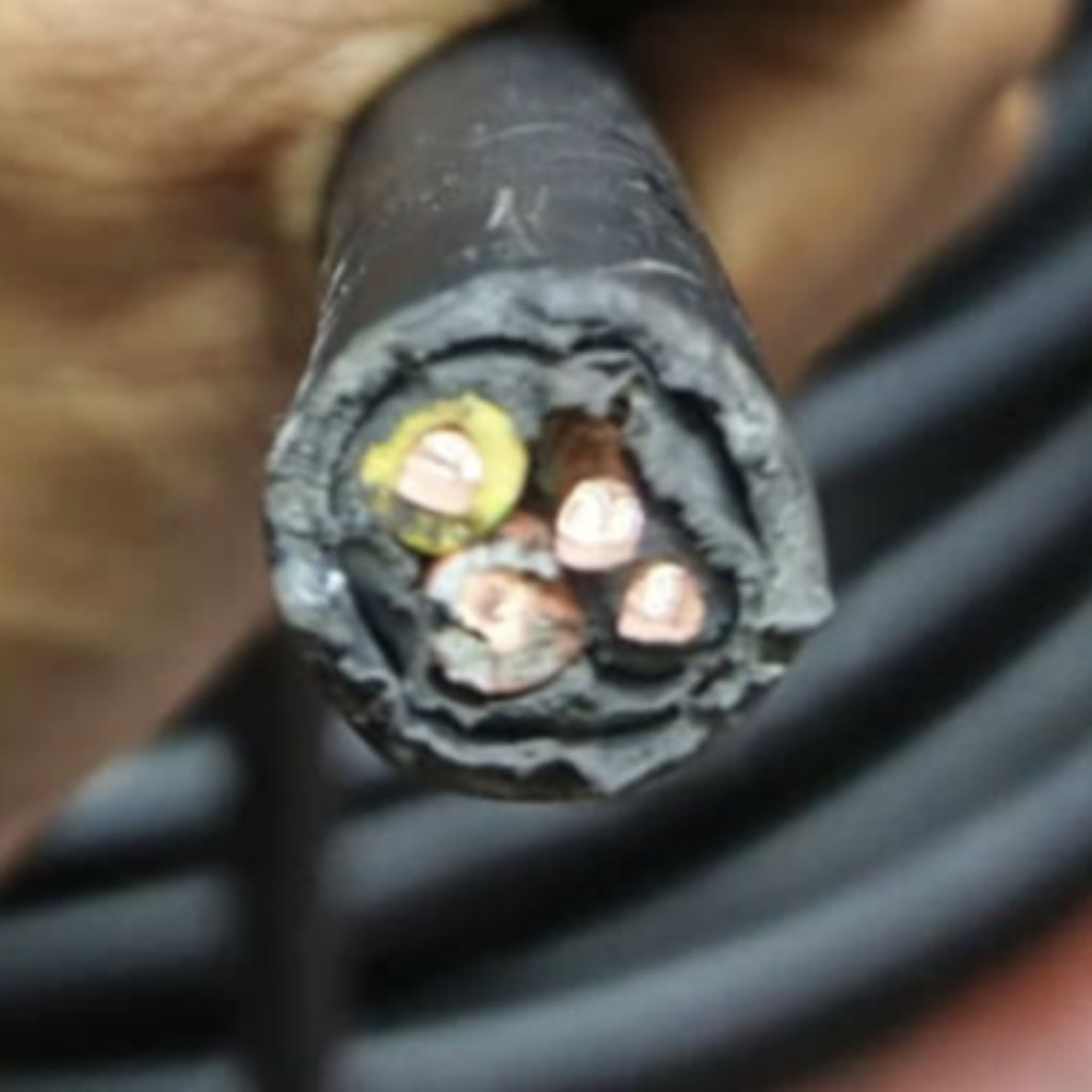 kabel NYY 4x4mm Supreme Kabel Tufur nyy 4x4 warna Hitam Supreme