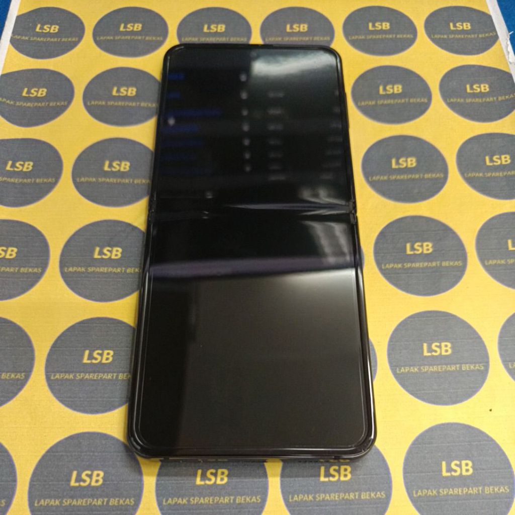 LCD FULLSET FRAME Z FLIP 4 F7210 DALAM ORIGINAL BEKAS