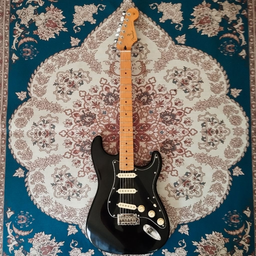 Fender strato caster Special Edition 75th MIM