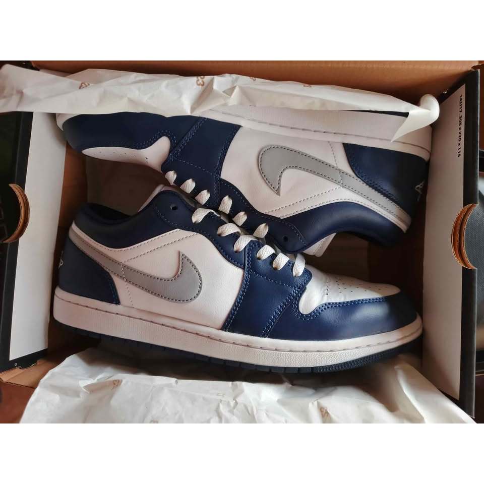 Sepatu Nike Air Jordan Low 1