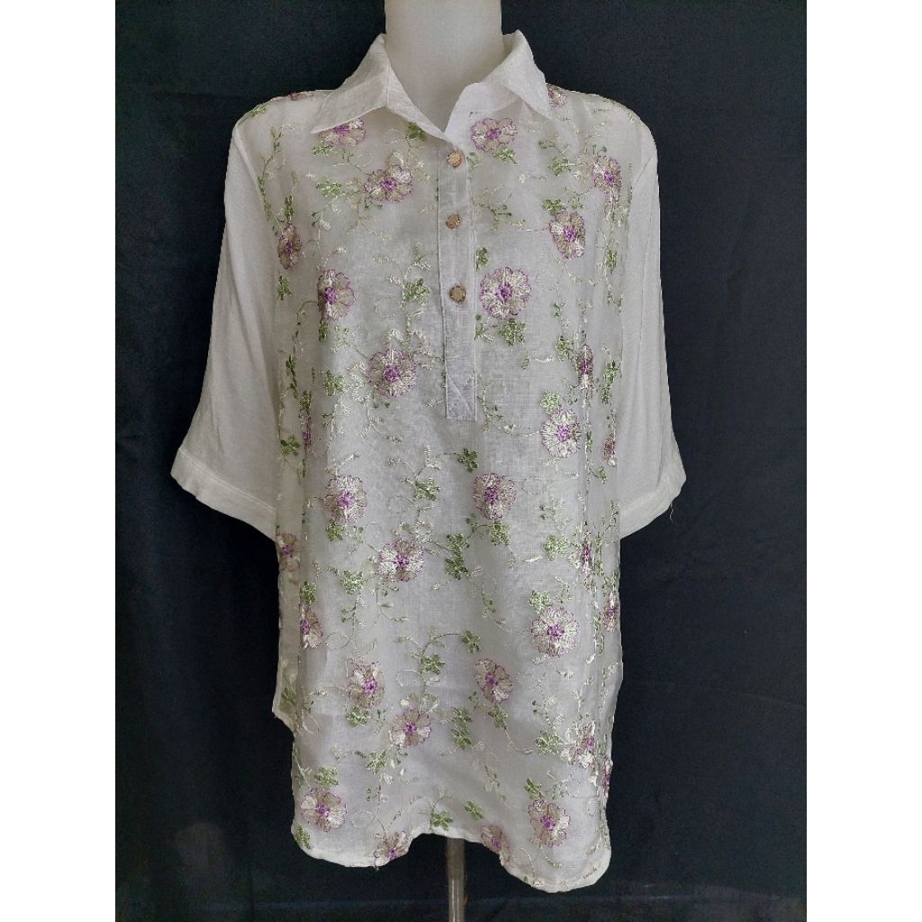 Preloved Blouse Kemeja Putih Renda Bunga Bordir