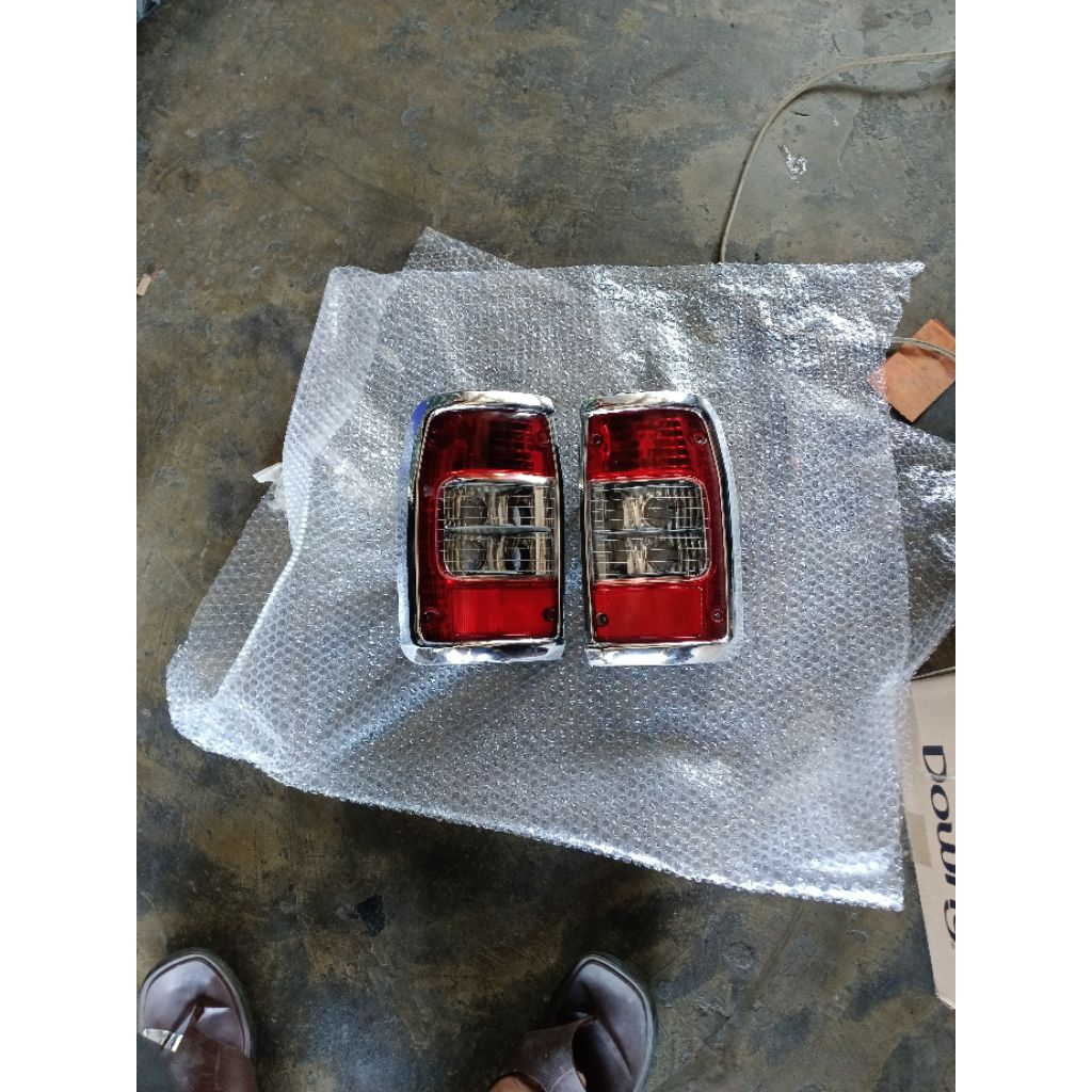 stoplamp Mitsubishi kuda grandia original