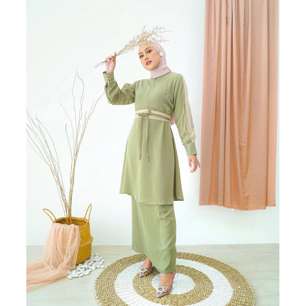 Gamaleea-Preloved Annasya Kurung Set