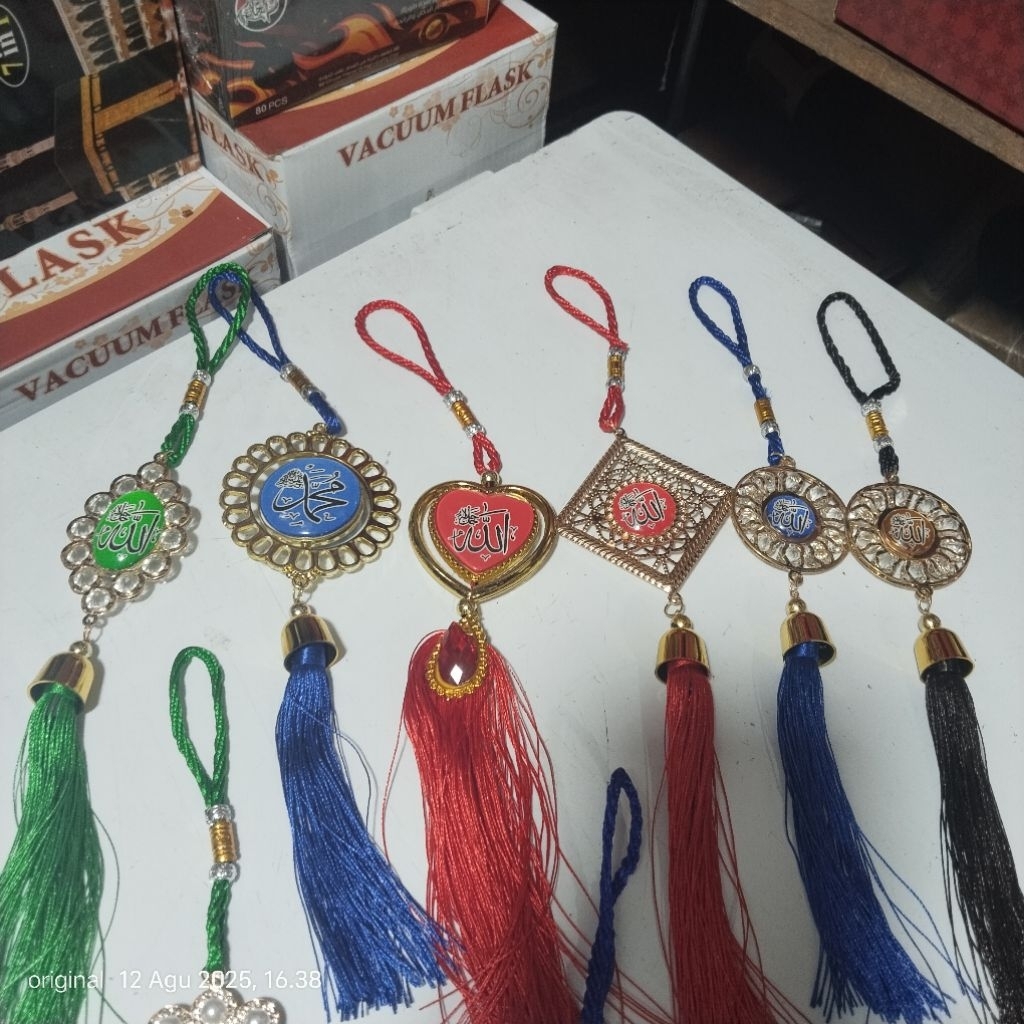 Pajangan Gantungan Hiasan Dalam Mobil